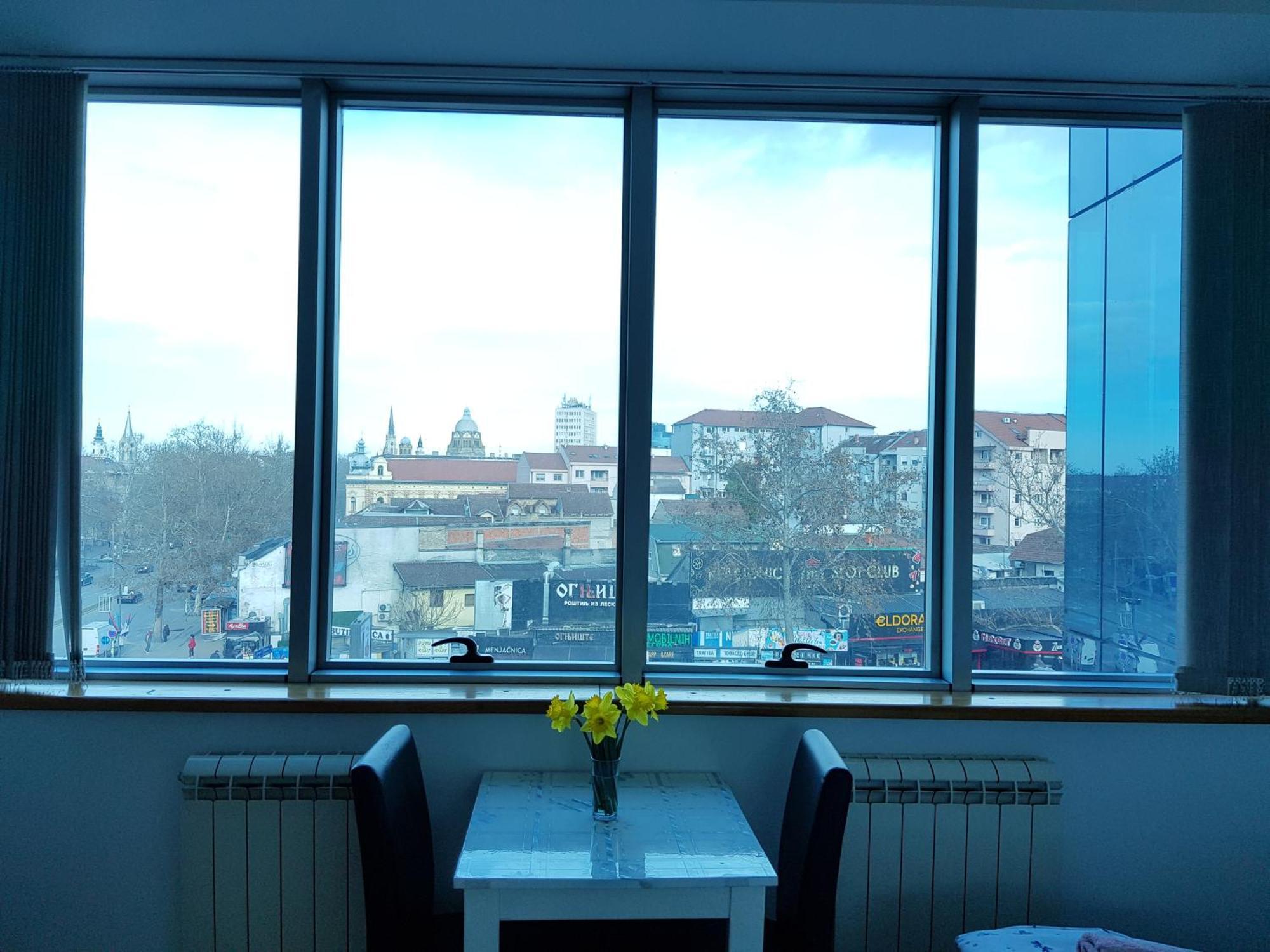 Central Apartment With 24-7 Building Security Novi Sad Exterior foto